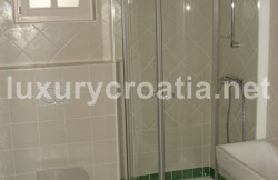 /c_images/thumb_2868742_3_Mediterranean-House-with-a-Pool-Kastelir-Istria-7.jpg