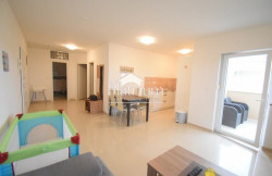 /c_images/thumb_2902742_3_-okolica-top-apartman-pogled-more-2-sobe-slika-183826702.jpg