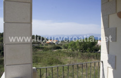 /c_images/thumb_2949916_4_Newly-Built-Villa-with-a-Sea-View-Milna-Brac-5.jpg