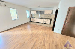 /c_images/thumb_2955915_4_apartment-for-sale-adriastone.com_6-4.jpg
