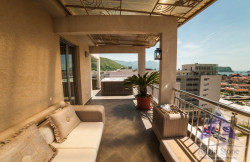 /c_images/thumb_2976693_4_penthouse-for-sale-adriastone.com_.jpg