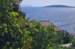 /c_images/thumb_3022010_1_h-panoramic-sea-view-in-Croatia-Korcula-island-3-300x254.jpg