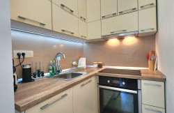 /c_images/thumb_3068700_1_rent-one-bedroom-apartment-center-budva-adriastone.com_2.jpg