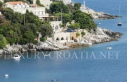 /c_images/thumb_3075838_1_Seafront-seaview-villa-private-bay-Molunat-13-300x219.jpg