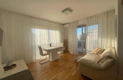 /c_images/thumb_3095282_3_apartment-for-sale-adriastone.com_2-4.jpg