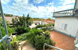 /c_images/thumb_3113530_4_1696405732_crikvenica-kuca-sa-7-apartmana-3.jpg