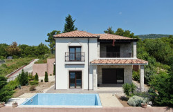 /c_images/thumb_3166230_2_villa-for-sale-herceg-novi-montenegro-adriastone.com_.jpg