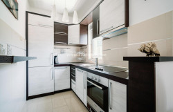 /c_images/thumb_3205123_2_realty-img-q8x2tu087g-agency-lighthouse-img-6c6ugfsvg5-3.jpg