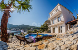 /c_images/thumb_3208767_1_33765_villa-marina-dalmacija-dalmatia-croatia-1445118542.jpg