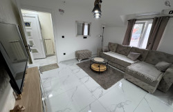 /c_images/thumb_3214806_1_apartmani-beograd-novi-beograd-apartman-star-13.jpeg