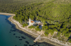 /c_images/thumb_3228041_1_house-for-sale-Vir-island-Zadar-region-Croatia-6-300x225.jpg