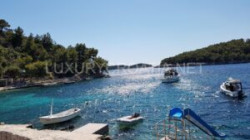 /c_images/thumb_3232603_1_terfront-villa-for-sale-Croatia-Korcula-island-2-300x169.jpg