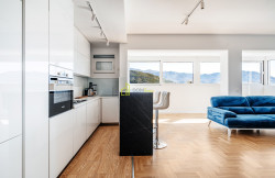 /c_images/thumb_3251226_2_1688552369-116_Budva_3bedroom_330k_4APR23_4.jpg
