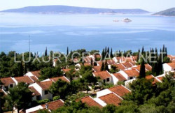 /c_images/thumb_3254103_1_LAND-FOR-SALE-SEA-VIEW.jpg