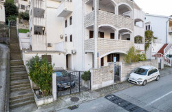 /c_images/thumb_3262600_4_apartment-for-sale-budva-montenegro-www.adriastone.com_7.jpg