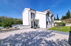 /c_images/thumb_3289648_2_1452_crikvenica_zalede_iznimna_kuca_s_bazenom_prodaja_01.jpg