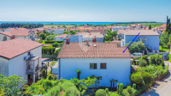 /c_images/thumb_3301316_1_rad-samostojeca-kuca-sa-3-apartmana-500-metara-do-mora-7.jpg