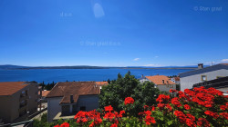 /c_images/thumb_3313296_2_8278300_crikvenica_apartmanska_kuca_blizu_mora_prodaja08.jpg