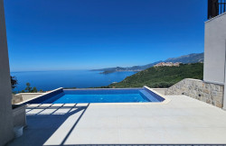 /c_images/thumb_3317507_4_view-pool-for-sale-budva-montenegro-www.adriastone.com_4.jpg