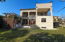/c_images/thumb_3320691_1_1551390127_villa-in-umag-43.jpg