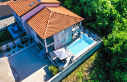 /c_images/thumb_3322425_1_1719314064_porec-1.jpg
