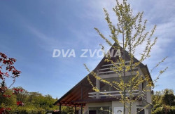 /c_images/thumb_3326287_3_e-site-8-agency-dvazvona-img-yjr6pr83ps-pogled-s-placa-2.jpg