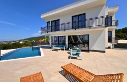 /c_images/thumb_3328365_1_1719914659_crikvenica-vila-s-bazenom-7.jpg