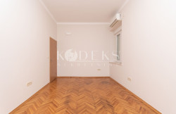 /c_images/thumb_3332652_4_izdavanje-business-centar-karadjordjeva-vuka-karadzica-4.jpg