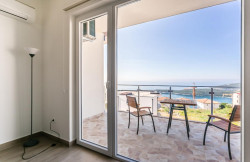 /c_images/thumb_3340319_1_-monteonline-img-sxwa6goisc-apartment-with-2-bedrooms-07.jpg