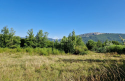 /c_images/thumb_3351330_3_gradevinsko-zemljiste-na-odlicnoj-mikrolokaciji-pogled-5.jpg