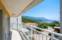 /c_images/thumb_3352113_1_-agency-monteonline-img-586ogmf0sd-apart-hotel-becici-07.jpg