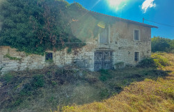 /c_images/thumb_3357482_3_e-surroundings-stone-house-with-land-in-a-quiet-location.jpg