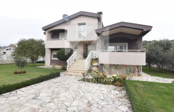 /c_images/thumb_3361802_1_3844_iKn3_Izdavanje_Kuca_Podgorica.jpg