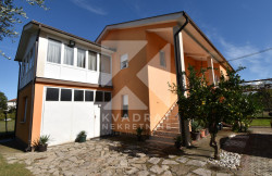 /c_images/thumb_3361857_3_2716_qG5W_Prodaja_Kuca_Podgorica.jpg