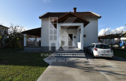 /c_images/thumb_3361875_1_3558_ouDq_Prodaja_Kuca_Podgorica.jpg