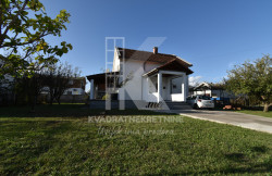 /c_images/thumb_3361875_2_3558_aBqs_Prodaja_Kuca_Podgorica.jpg