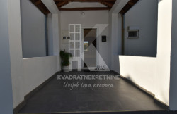 /c_images/thumb_3361875_4_3558_hR61_Prodaja_Kuca_Podgorica.jpg