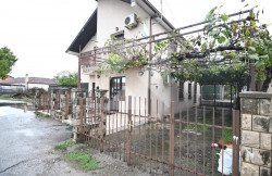/c_images/thumb_3361905_2_3716_Ge5Q_Prodaja_Kuca_Podgorica.jpg