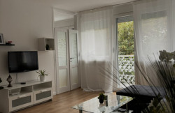 /c_images/thumb_3376496_1_apartmani-beograd-vozdovac-apartman-vista2.jpg