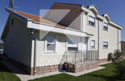 /c_images/thumb_3377482_4_10120_V9xd_Prodaja_Kuca_Podgorica.jpg