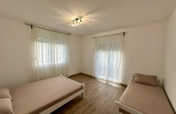 /c_images/thumb_3384000_1_stan-za-izdavanje-herceg-novi-1.jpg