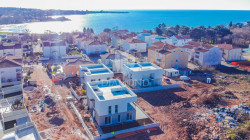 /c_images/thumb_3385121_1_1741603415_novigrad-stan-200-metara-do-mora-1.jpg