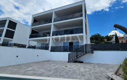 /c_images/thumb_3385152_1_1726752690_crikvenica-novogradnja-sa-bazenom_7.jpeg