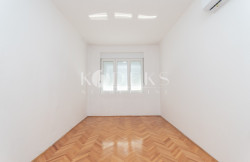 /c_images/thumb_3386041_2_r-podgorica-business-space-for-rent-office-city-center-3.jpg