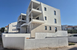 /c_images/thumb_3387053_2_e-vodice-novogradnja-moderan-stan-sa-pogledom-na-more-15.jpg