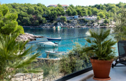 /c_images/thumb_3411198_1_ia-Brac-island-new-seafront-villa-with-pool-for-sale-8-1.jpg
