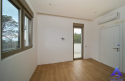/c_images/thumb_3413446_3_apartment-for-sale-tivat-montenegro-www.adriastone.com_6.jpg