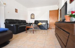 /c_images/thumb_3418766_4_5510_R5cF_Izdavanje_Kuca_Podgorica.jpg