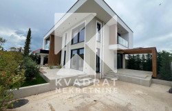 /c_images/thumb_3419334_1_9900_A1Qq_Prodaja_Kuca_Podgorica.jpg