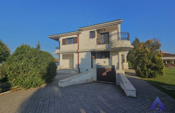 /c_images/thumb_3420489_3_cious-yard-in-podgorica-montenegro-www.adriastone.com_32.jpg